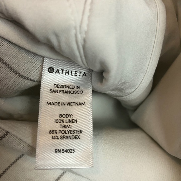 Athleta women’s white and gray striped shorts Sz 8 - Picture 6 of 6